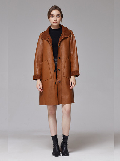 Paltoane de damă Streetwear Toamnă Nou în jachetă de piele Fashion Trench subțire din catifea Îmbrăcăminte de iarnă pentru femei Top cald cu mânecă lungă