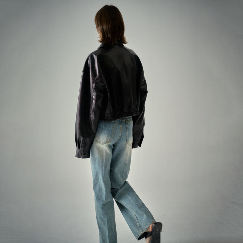 Slatka cool kožna jakna Jesen 2023. Minimalistički stil s reverom dugih rukava od Pu meke kože Kratki kožni top za žene