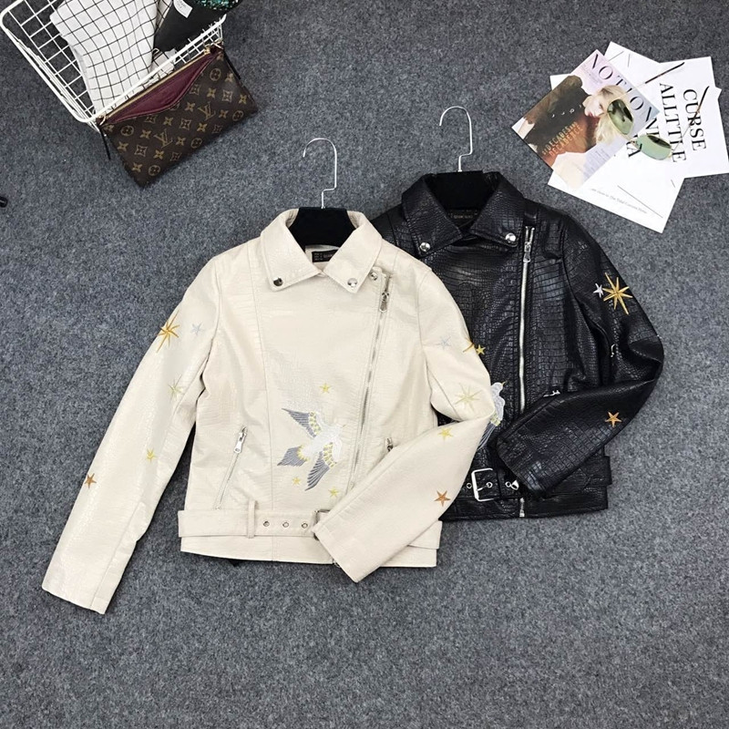 Krokodila raksts Short Slim Atloks Pu ādas jakas sieviešu ar garām piedurknēm Putnu raksts Izšuvumi Mazgāts PU ādas jakas F1534