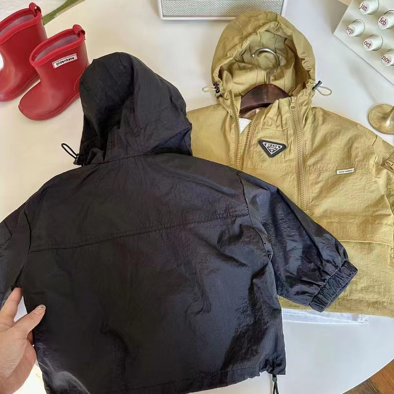 Jaunas zēnu jakas Bērnu mēteļi Modes bērnu virsdrēbes Pavasara rudens 2023-001