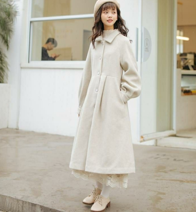 2023 Vintage vuneni kaputi Ženske jesen zima Novi elegantni plisirani dugi kaput Ženske slatke jakne s lanternastim rukavima