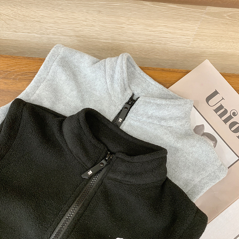 Visokokvalitetna jakna za dječake jesen 2023., prilagođena modna europska stilska cool dječja odjeća, turizam na otvorenom, ležerna