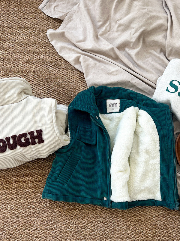 8055 Dječji kaput Zima 2023. Novi prsluk od pamučnog samta za djevojčice Ležerni kaput Plus prsluk od baršunastog prsluka za dječake