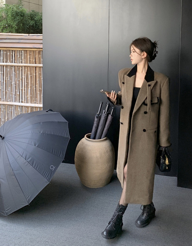 Hot Girl din bumbac în stil britanic Cardigan lung, toamnă iarnă, retro, blană contrastantă, patchwork, trenci de blană colorată cafea