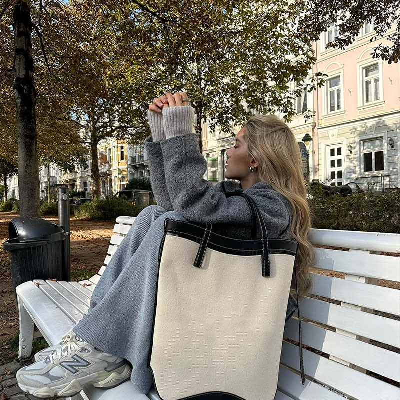 Zimski ženski kaput 2023. Novi ležerni dugi rukavi kratkih džepova i patentni zatvarač Kratka gornja jakna od tvida Kaput Sivi gornji dio