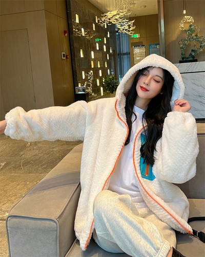 Jakne Harajuku Korejska modna ulična odjeća Ženska jakna s patentnim zatvaračem Jagnjeće runo Pliš Oversize Opušteni bijeli zimski kaputi s kapuljačom