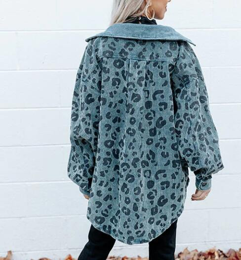 Geaca de dama cu imprimeu leopard