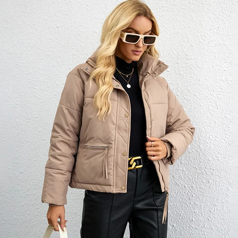 Ženske kratke parke jakne Jesen Zima 2023. Ležerna odjeća s podebljanim džepovima Ženska ležerna topla snježna jakna Pamučno podstavljeni kaputi