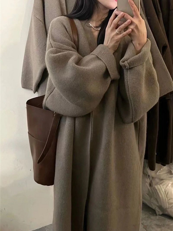 Rudens un ziemas garš trikotāžas džemperis Korejiešu lielizmēra brīvs biezināts vidēji garš džemperis Vienkrāsains vilnas džemperis