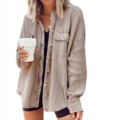 2023. gada rudens jauns produkts Mētelis Mode Ikdienas atloks Kabatas panelis Neregulārs kreklu jaka Sieviešu vienkrāsains kreklu jakas topi