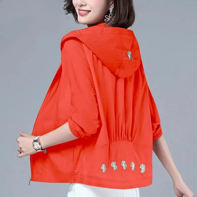 Suvised naiste kapuutsiga jakid lahtise tikandiga õhuke põhimantel 2023 kevad uus naiste pikkade varrukatega päikesekindel trenš 4XL