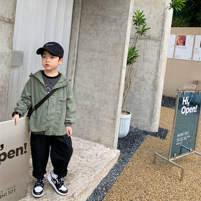 2023. gada korejiešu zēnu jakas pavasara rudens zēnu mētelis ar burtu apdruku jakas ikdienišķas plānas virsdrēbes, rāvējslēdzējs ar garām piedurknēm, bērnu apģērbi