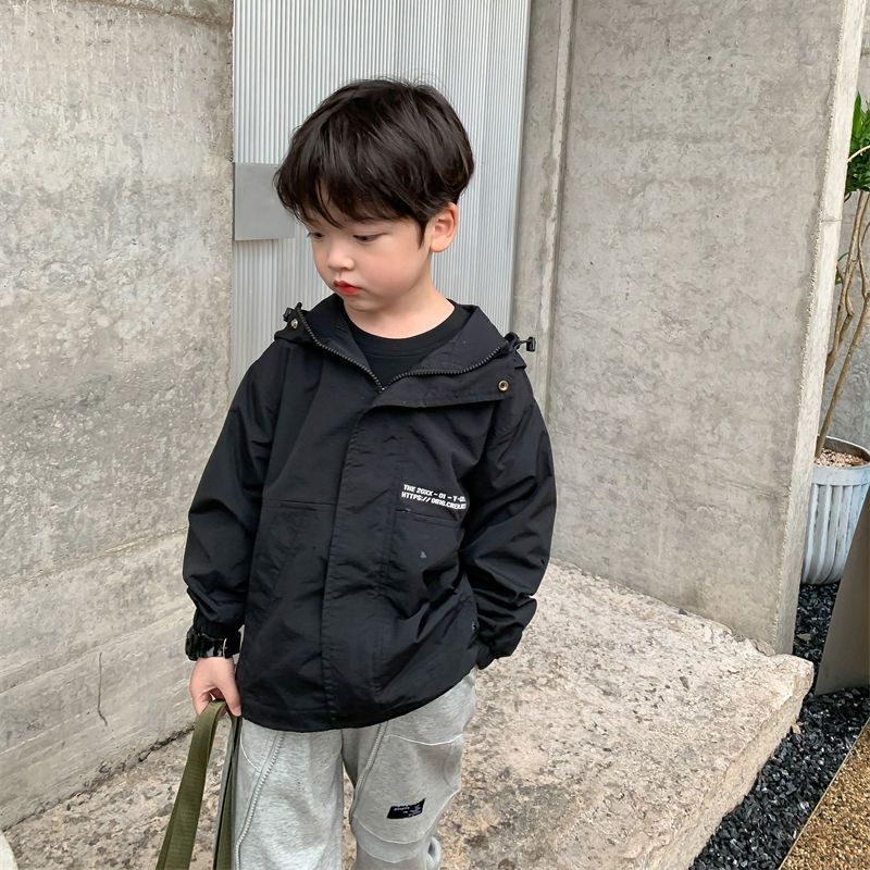2023. gada korejiešu zēnu jakas pavasara rudens zēnu mētelis ar burtu apdruku jakas ikdienišķas plānas virsdrēbes, rāvējslēdzējs ar garām piedurknēm, bērnu apģērbi