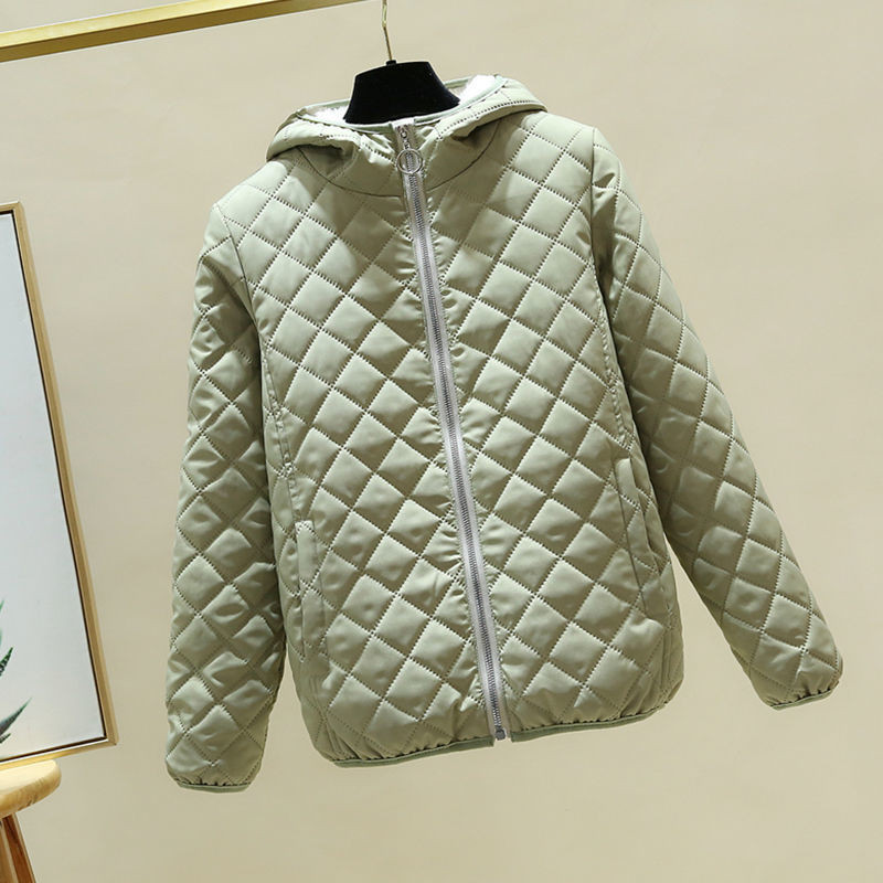 2023. g. Jauna rudens ziemas sieviešu kokvilnas jaka Plāna, gaiša, īsa parka, flīsa biezāka silta sieviešu kokvilnas polsterēta jaka ikdienas virsdrēbes