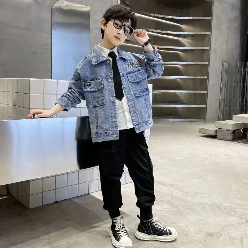 Jachetă de blugi nouă, haine, îmbrăcăminte de stradă, primăvară, toamnă, băiat, în aer liber, 2023, ocazional, sport largi, îmbrăcăminte răcoroasă, haine la modă
