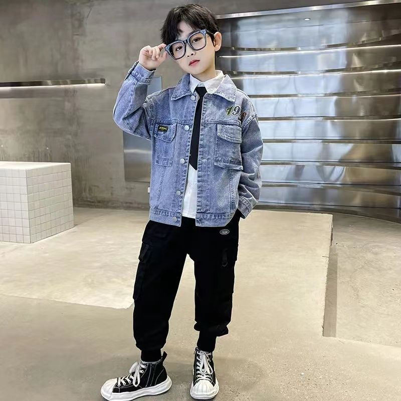 Jachetă de blugi nouă, haine, îmbrăcăminte de stradă, primăvară, toamnă, băiat, în aer liber, 2023, ocazional, sport largi, îmbrăcăminte răcoroasă, haine la modă