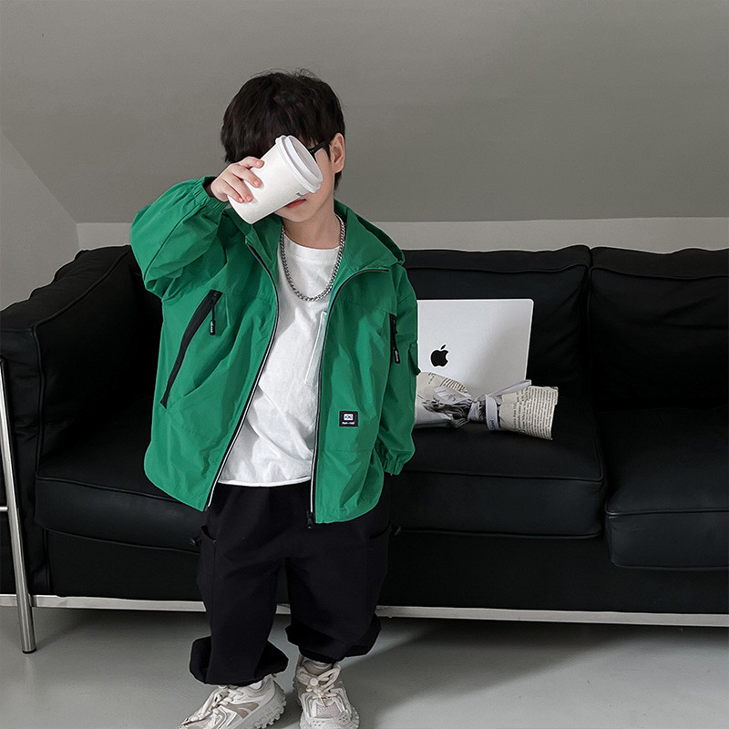 Jesenska moda za dječake Jacekts Cool modni kaputi s džepovima i zelenim kapuljačom