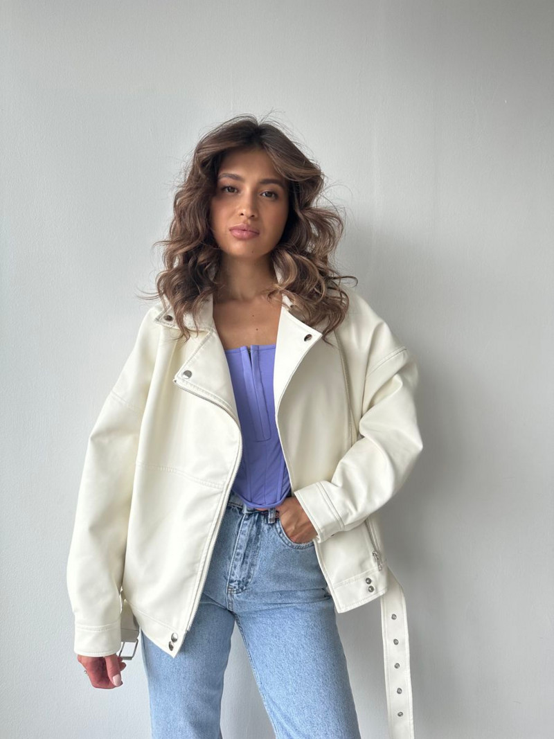 Sieviešu klasiska moderna ādas jaka