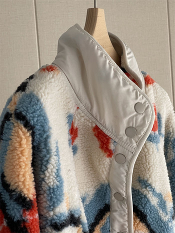 Дизайнерско камуфлажно жакардово удебелено топло поларено палто с изправена яка и жилетка с дизайн Дамско есенно-зимно палто 2023 г.