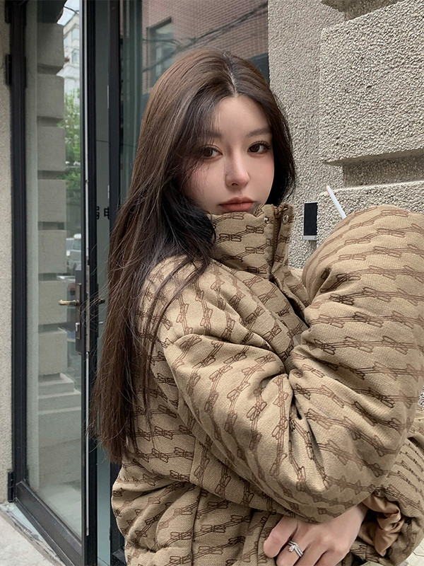 2023 m. rudens žiema moteriška šilta stora vintažinė pūkinė striukė, atvartas, ilgas rankovės, moteriškas medvilninis paminkštintas paltas Harajuku Oversize Chic