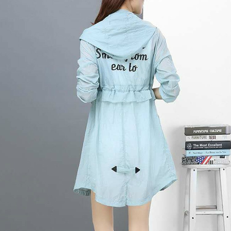 Îmbrăcăminte rezistentă la soare Protecție UV pentru femei Vară Nou 2020 Lungime mijlocie Ultra-subțire Lângă subțire BF Jachetă complet asortată Moda