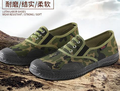 2023 m. Nauji vyriški pavasario ir rudens mados laisvalaikio kamufliažiniai darbo draudimo batai Vyriški lauko sportiniai darbo batai