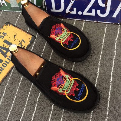 Vechi pantofi din pânză Beijing pentru bărbați, tipărire în stil tradițional chinezesc, machiaj facial, pantofi din pânză, broderie leneșă, pantofi cu talpă retro