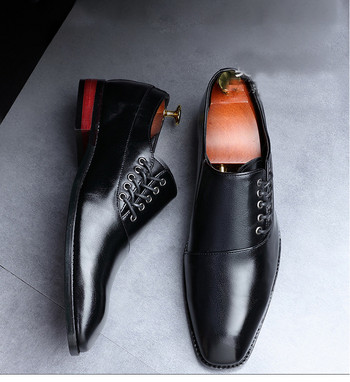Мъжки ежедневни бизнес обувки Микрофибърна кожа с квадратни пръсти с връзки Мъжка рокля Офис равни обувки Мъжки модни оксфордки за сватбено тържество