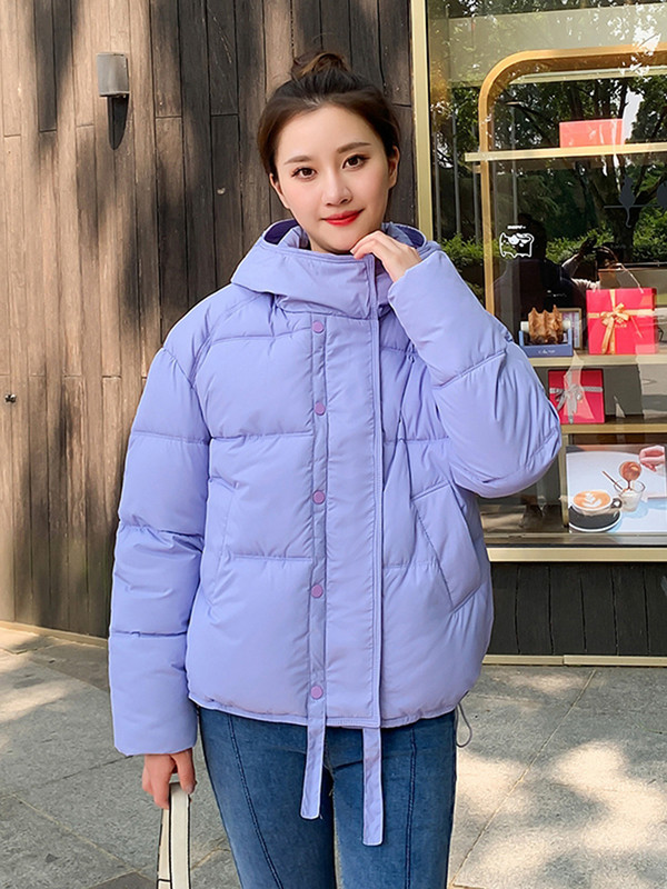 2023 m. žiemos moteriška pūkinė striukė su gobtuvu, medvilninė paminkštinta striukė, šiltas laisvalaikio paltas Moteriška pūkinė striukė, vėjui atsparus „Parka“ paltas