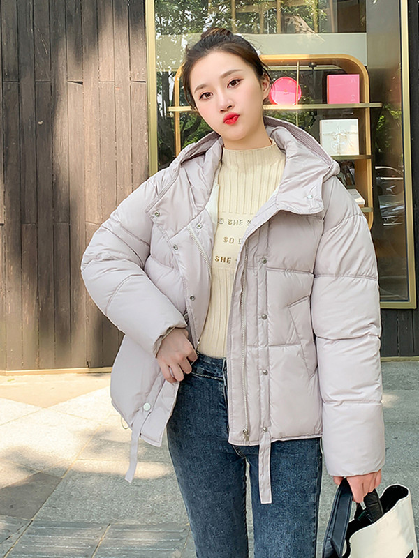 2023 m. žiemos moteriška pūkinė striukė su gobtuvu, medvilninė paminkštinta striukė, šiltas laisvalaikio paltas Moteriška pūkinė striukė, vėjui atsparus „Parka“ paltas