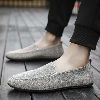 Модни мъжки ежедневни обувки Меко дъно с плоски обувки от плат Мъжки дишащи удобни ежедневни леки платнени обувки Размер 38-45