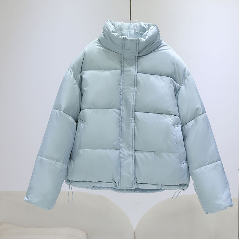 2023 m. moteriškas žieminis paltas Didelis šiltas moteriškas stovas apykaklė Medvilnine paminkštinta striukės saldainio spalvos paltai trumpi moteriški viršutiniai drabužiai