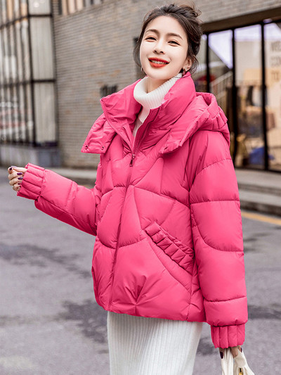 2023 m. žiemos moteriškos pūkinės striukės Itin lengvas šiltas laisvalaikio paltas Moteriška pūkinė striukė su gobtuvu Parka trumpas medvilninis paminkštintas paltas