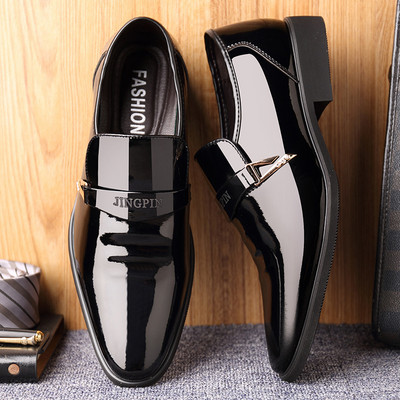 Men Dress Leather Shoes Slip on Patent Leather Mens Casual Oxford Shoe Moccasin Glitter Male Footwear Pointed Toe Shoes for Men