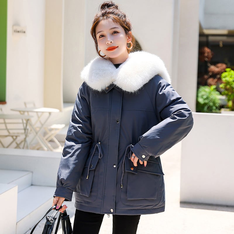 2023 m. Nauja žieminė striukė Parkas Moteriškas paltas Kailinė apykakle Viršpaltis Moteriška striukė Stora šilta medvilninė paminkštinta pūkuota parko apatinė apranga