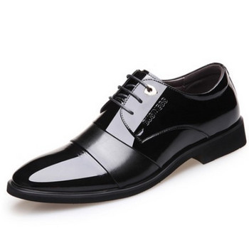 Ежедневни остри пръсти Тенденция Британска дантелена лакирана мода Мъжки обувки Мъжки дишащи ярки сватбени бизнес официални обувки