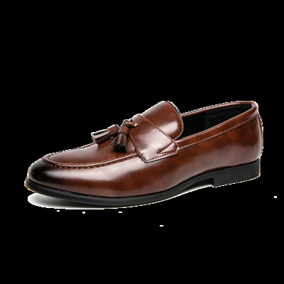 Nauji Black Loafers Tassel vyriški kostiumo batai Slip On Spring Rudens apvalūs pirštai Vyriški verslo biuro batai Nemokamas pristatymas 38-48 dydis