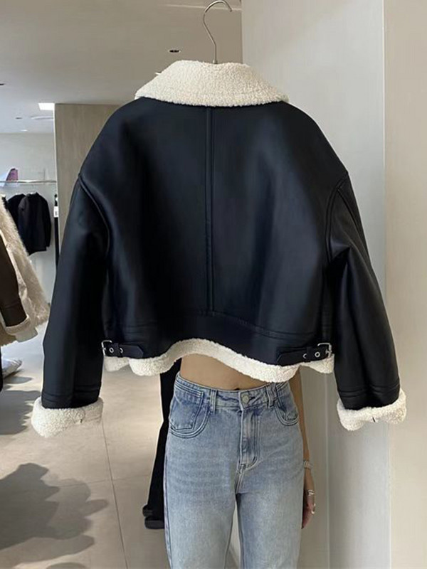 Ženska janjeća jakna od umjetnog krzna 2023., zimska ženska, kratka, debela jakna, vintage High Street topla spojena ženska šik odjeća za motocikle