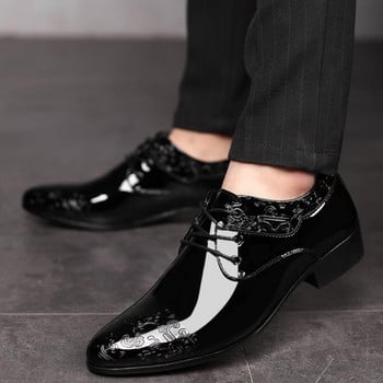 Ежедневни бизнес обувки за мъже Обувки за рокля с връзки Официални черни лачени обувки с броги за мъже Сватбено парти Офис Оксфорд