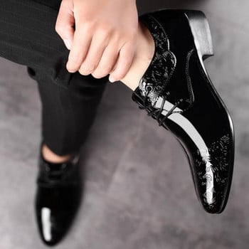 Ежедневни бизнес обувки за мъже Обувки за рокля с връзки Официални черни лачени обувки с броги за мъже Сватбено парти Офис Оксфорд