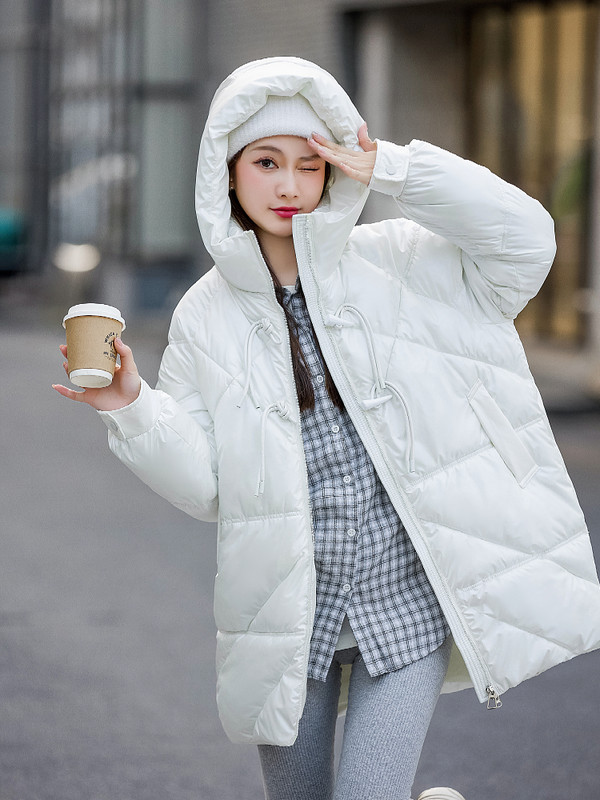 Ženska modna deblja zimska jakna 2023. Sjajna parka s kapuljačom Pamučno podstavljeni kaput Ženska topla odjeća otporna na vjetar otporna na kišu