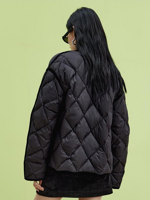 2023 m. žiemos prabangūs moteriški drabužiai su kakleliu Moteriškas sniego paltas Itin lengvas šiltas švarkas Laisvalaikio moteriškos pūkinės striukės paltas