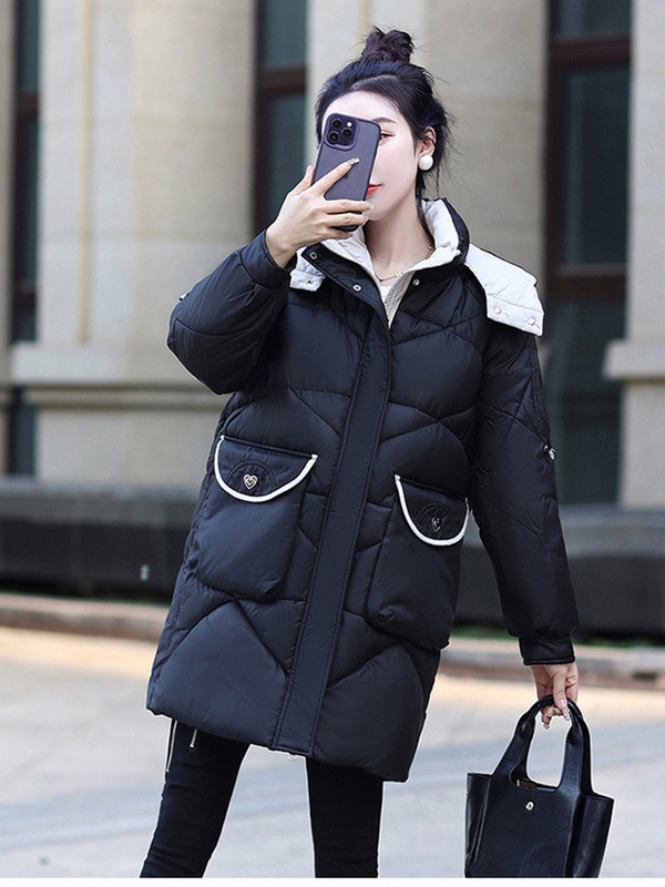 2023 m. žiemos moteriškos pūkinės striukės Itin lengvas šiltas laisvalaikio paltas Moteriška pūkinė striukė Medvilninis paminkštintas parkas su gobtuvu Parka paltas