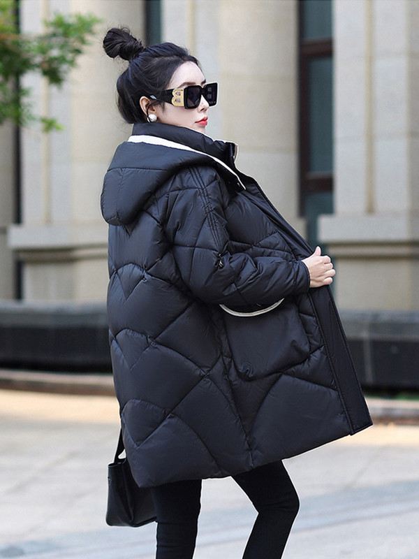 2023 m. žiemos moteriškos pūkinės striukės Itin lengvas šiltas laisvalaikio paltas Moteriška pūkinė striukė Medvilninis paminkštintas parkas su gobtuvu Parka paltas