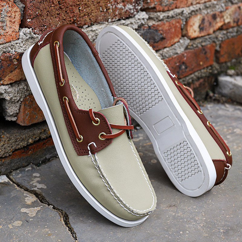 Mocasini de modă pentru bărbați Încălțăminte de conducere Pantofi pentru bărbați Pantofi de barcă lucrați manual Pantofi casual pentru bărbați Mocasini ușoare din piele