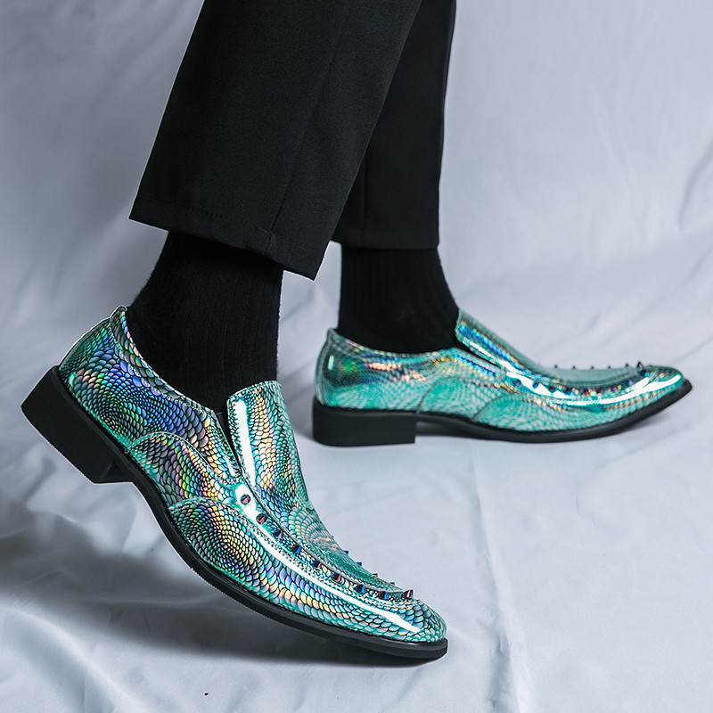 Férfi Alkalmi Cipők Luxus Márka Kiváló minőségű Point Toe Chelsea Férfi Cipők Párok Csillogó bőr bulicipők Zapatos De Vestir