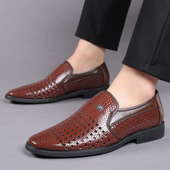 Летни нови кожени мъжки бизнес официални обувки Издълбани меки мъжки обувки Oxfords Slip on Мъжки обувки с плоска рокля