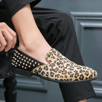 Мъжки мокасини Леопардови обувки за лодка Дизайн на нитове PU кожа Висококачествени удобни персонализирани модни обувки за шофиране Плюс размер 38-48