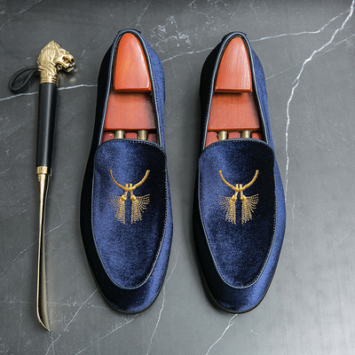 Dizainerio tendencija Velvet Siuvinėjimas Odiniai vairavimo batai Vyrams Oficiali vestuvinė išleistuvių suknelė Homecoming Sapatos Tenis Masculino