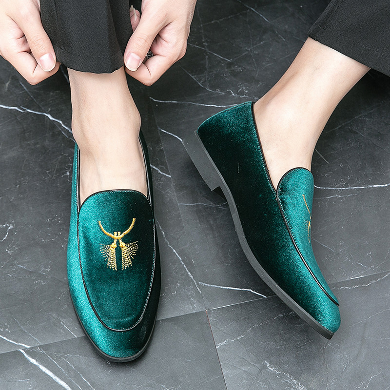 Dizainerio tendencija Velvet Siuvinėjimas Odiniai vairavimo batai Vyrams Oficiali vestuvinė išleistuvių suknelė Homecoming Sapatos Tenis Masculino